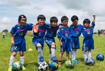 サッカー少年団の画像